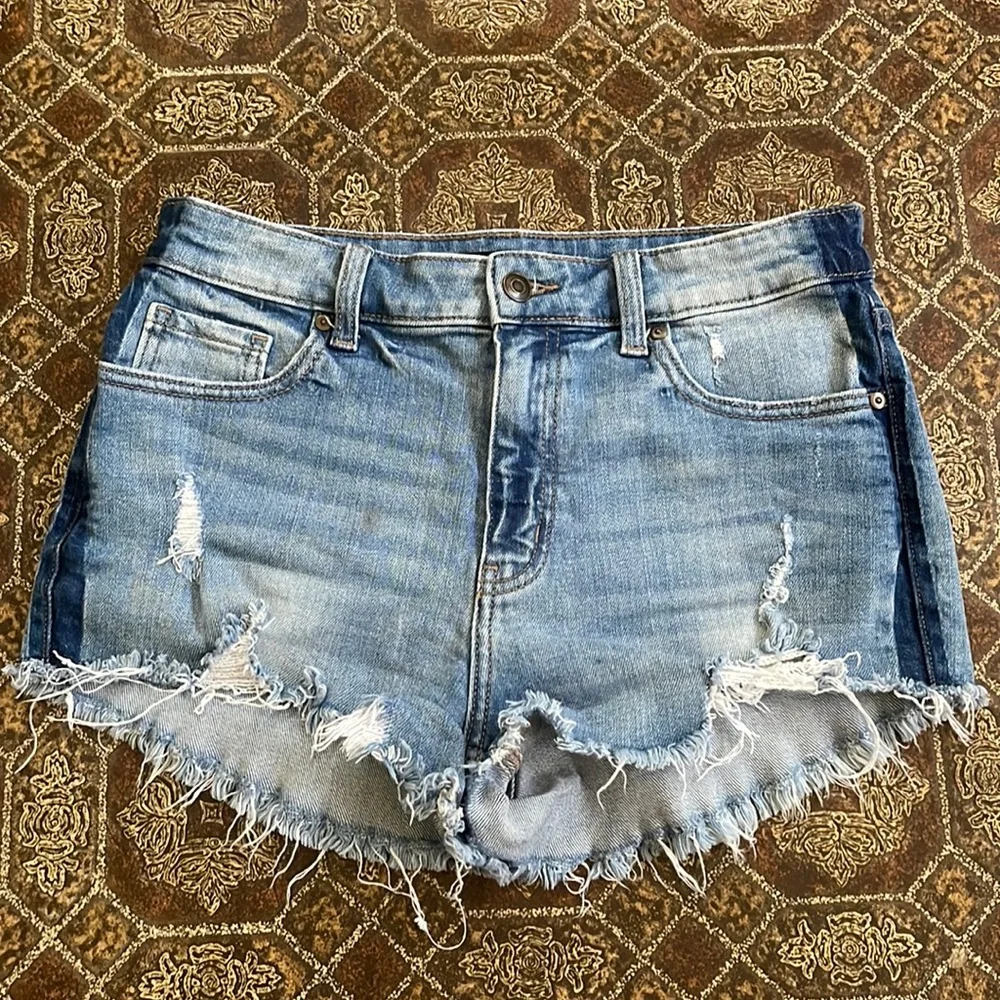 Fashion Nova Shorts - Picture 1 of 4